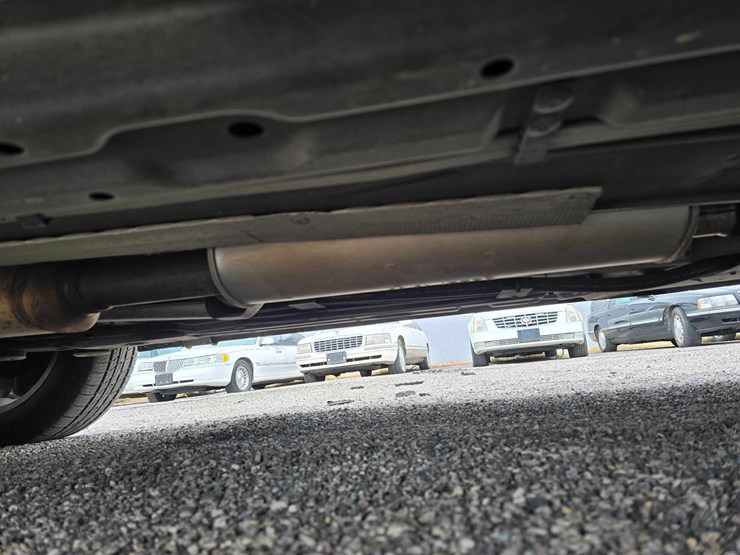 2006-cadillac-superior-6-door-limousine,-ultra-low-20396-miles-image-61