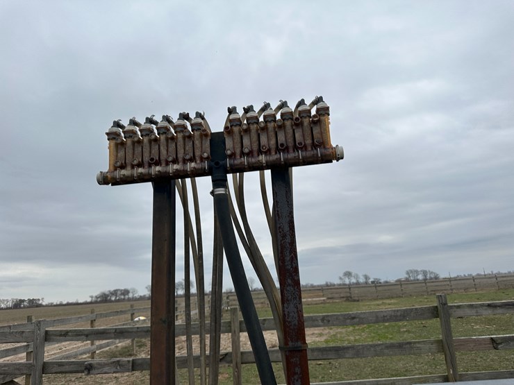 #38848-•-yetter-76"-twin-row-knife-applicator-image-32