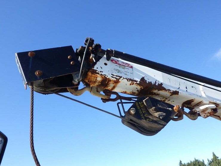 2006-ford-f550-image-13