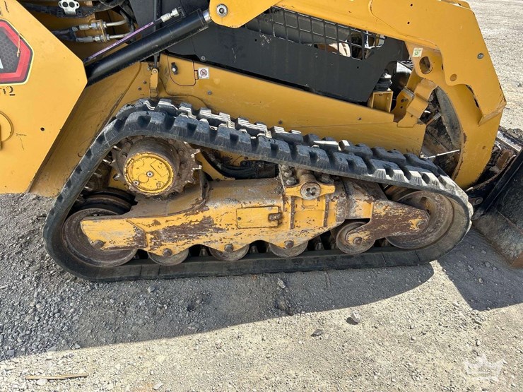 2023-caterpillar-259d3-image-25