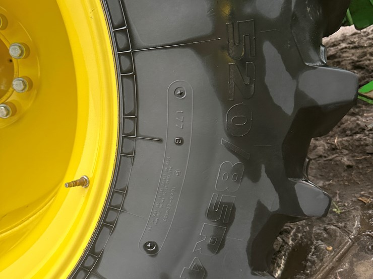 2021-john-deere-cp690-image-9