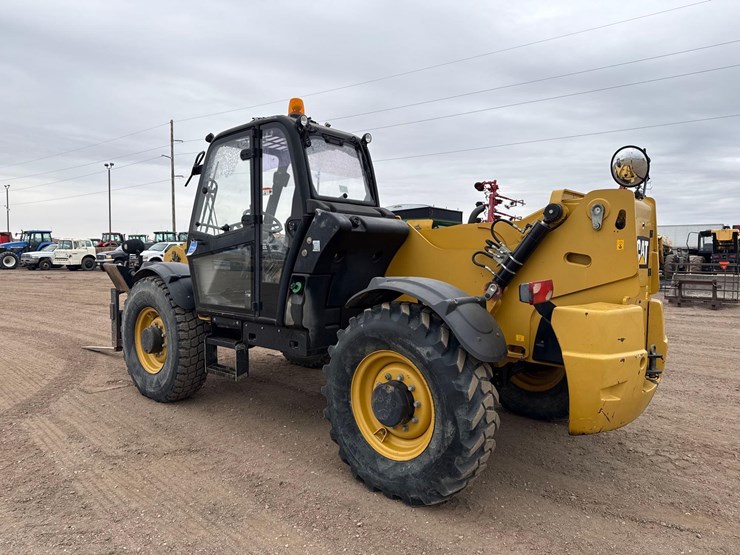 2011-caterpillar-th514-telehandler-image-3