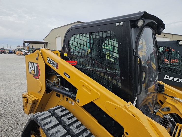 2022-caterpillar-279d3-image-13