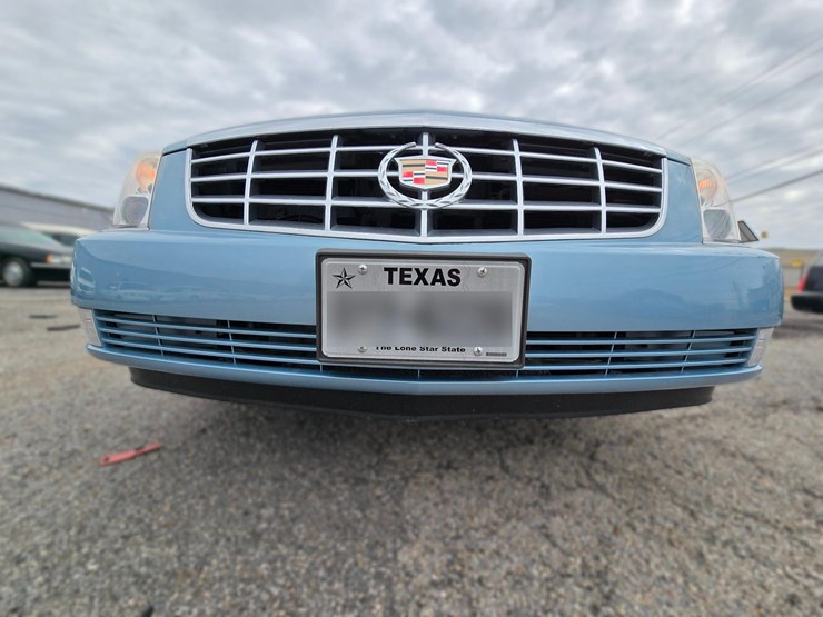 2006-cadillac-superior-6-door-limousine,-ultra-low-20396-miles-image-6