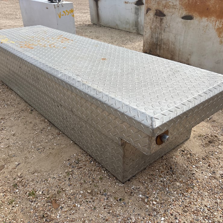 #1624 • ALUMINUM TOOL BOX FOR PICKUP