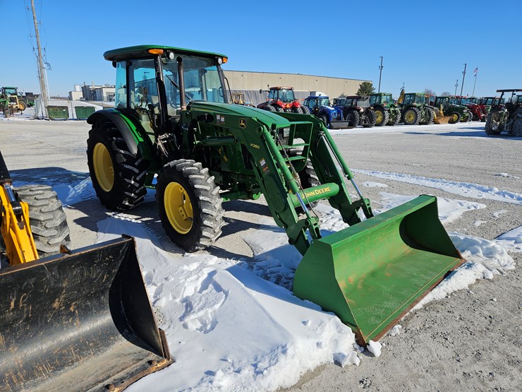 2014-john-deere-5100e-image-25