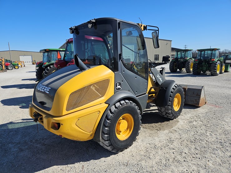 2013-deere-204k-image-8