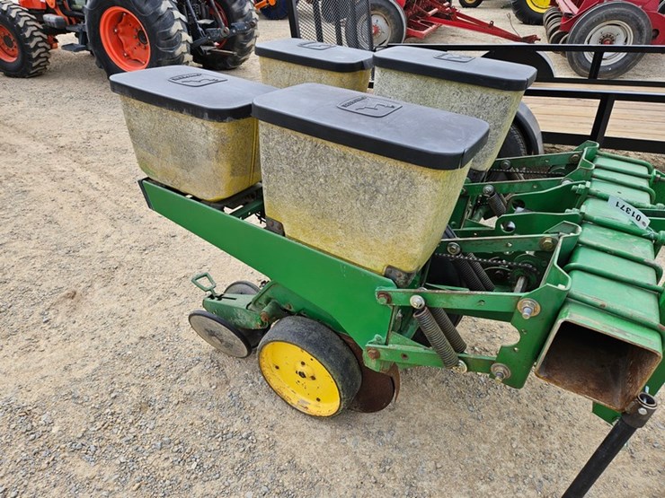 john-deere-7300-image-13