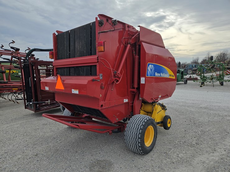 2008-new-holland-br7090-image-9