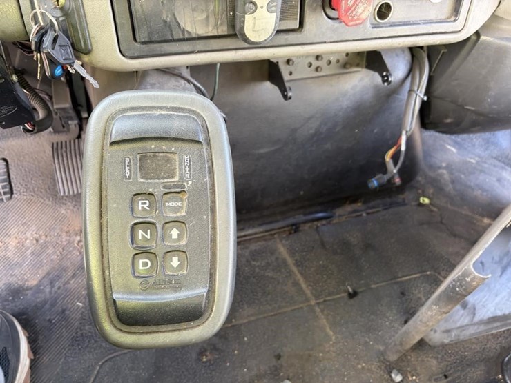 2012-international-workstar-7400-image-21