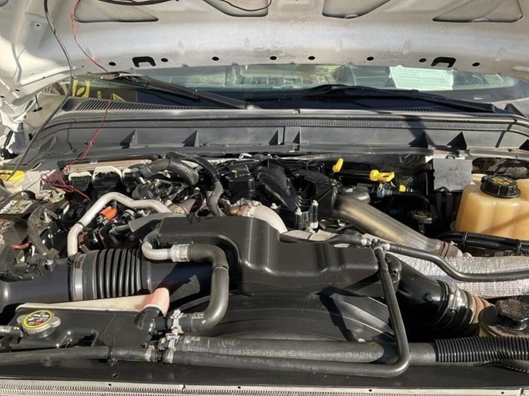 2015-ford-f550-image-13