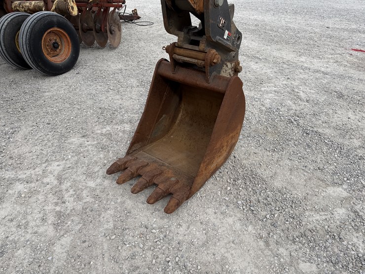 2022-case-580sn-image-20