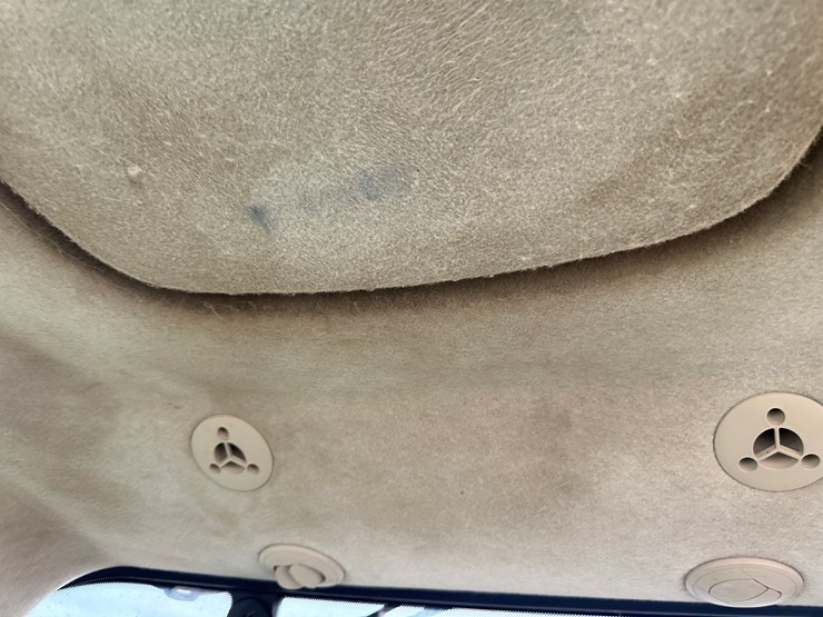 2012-john-deere-8335r-image-71