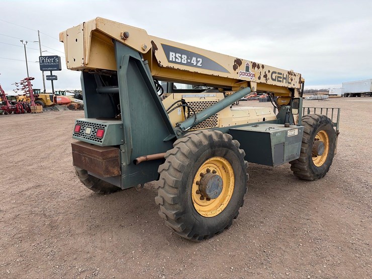 2016-gehl-rs8-42-image-5