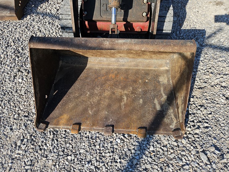 #205103-•-2019-toro-tx525w-dingo-image-3