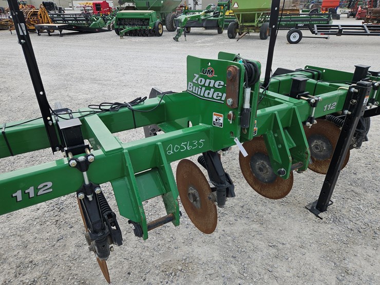 #205635-•-unverferth-112-ripper-image-2