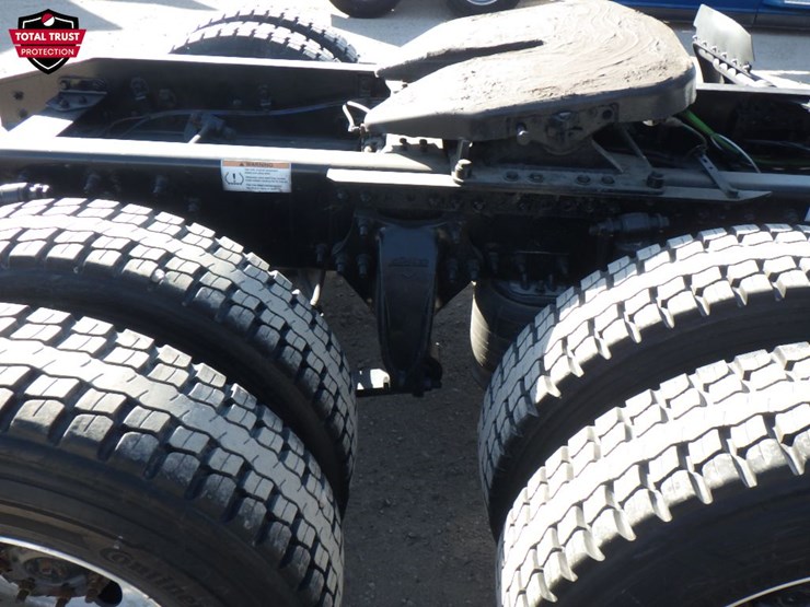 2022-freightliner-cascadia-116-image-4