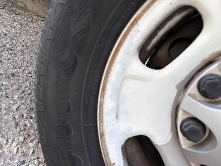 2011-chevrolet-2500-image-26