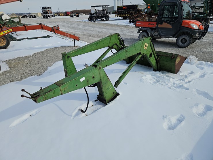 john-deere-148-image-4