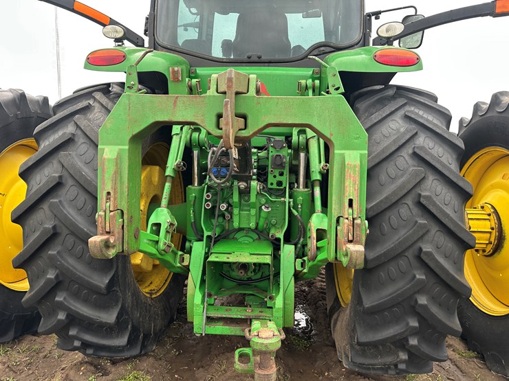 2012-john-deere-8335r-image-25
