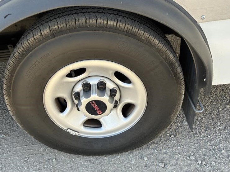 2023-gmc-3500-image-7