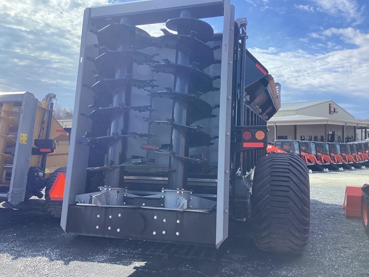 tube-line-manure-spreader-nitro-750-image-8