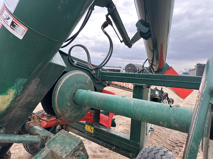 #38836-•-2019-richiger-e6910-grain-bag-unloader-image-47