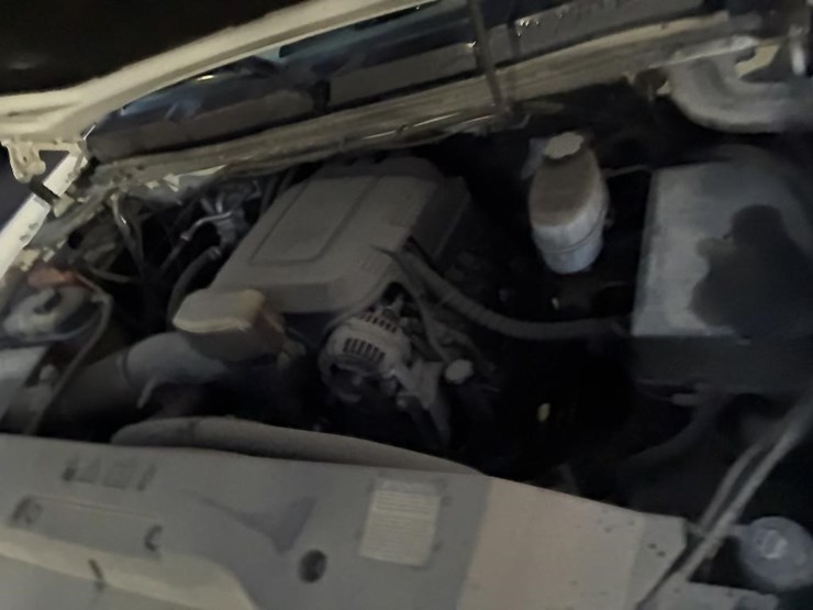 2011-chevrolet-2500-image-6