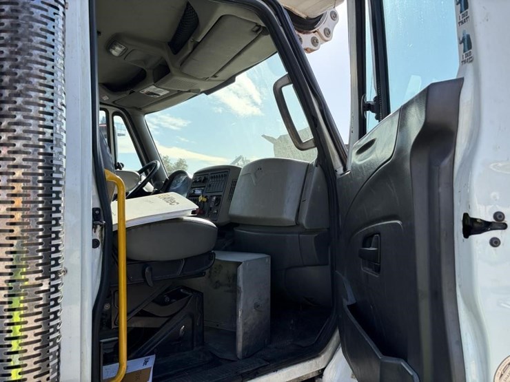 2012-international-workstar-7400-image-15