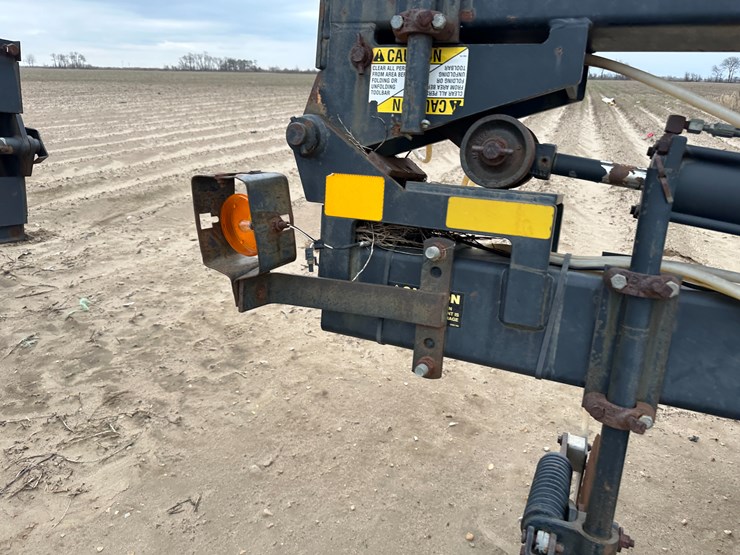 #38849-•-yetter-76"-twin-row-knife-applicator-image-43