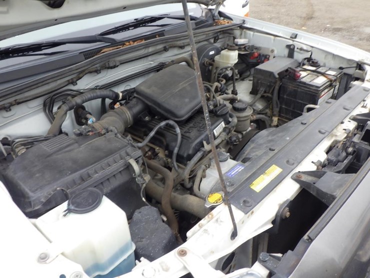 2013-toyota-tacoma-image-9