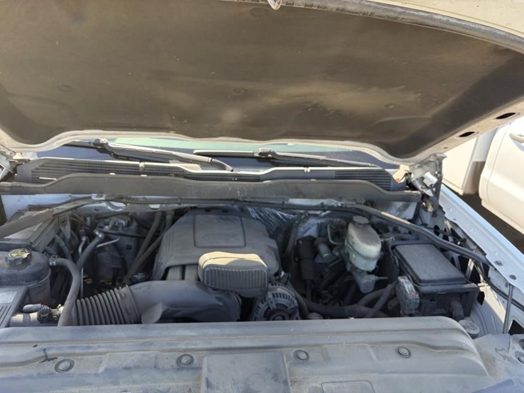 2016-chevrolet-2500-image-16