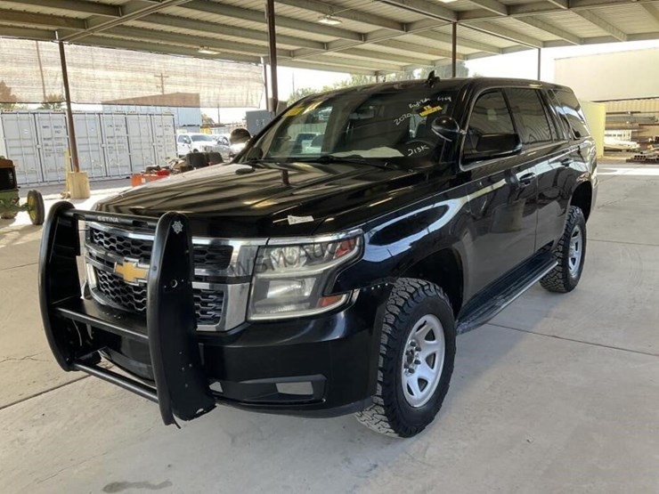 2020-chevrolet-tahoe-image-4