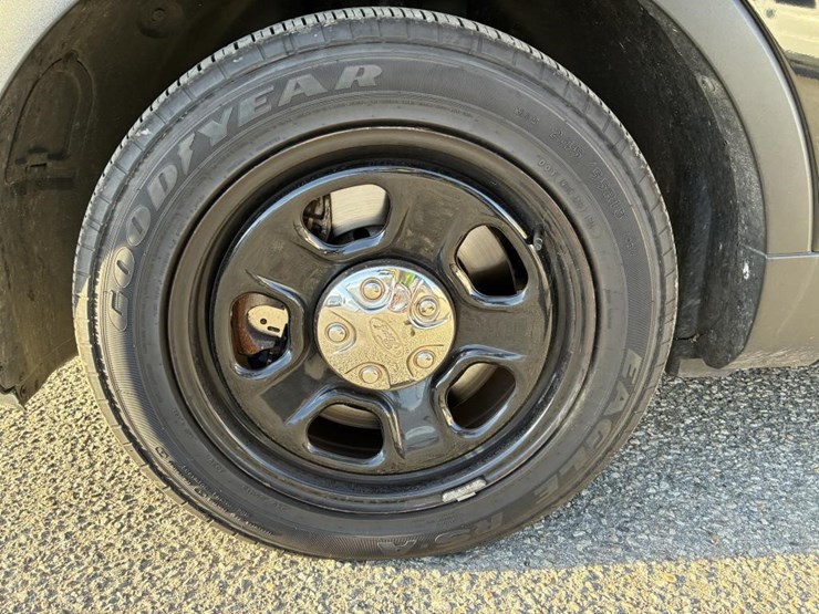 2018-ford-explorer-image-5