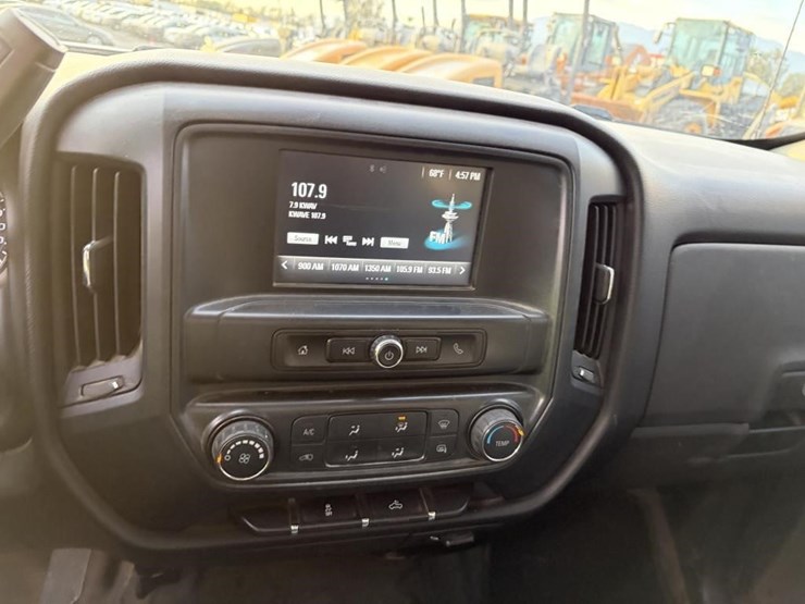 2016-chevrolet-silverado-2500-image-14