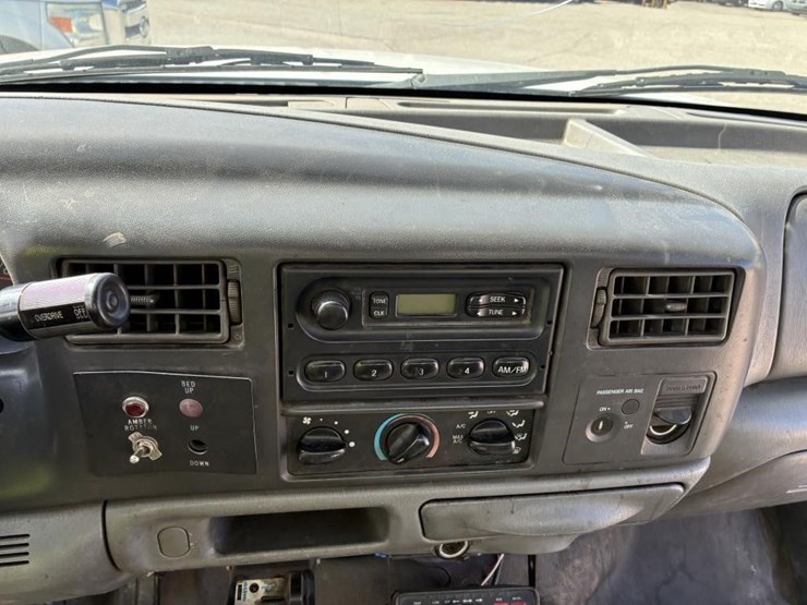 2002-ford-f450-image-12