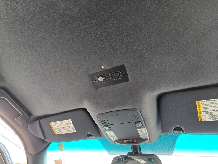 2006-cadillac-gm-superior-coach-6-door-limousine---only-21,567-miles-image-41