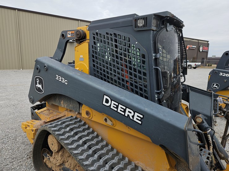 2022-deere-333g-image-15