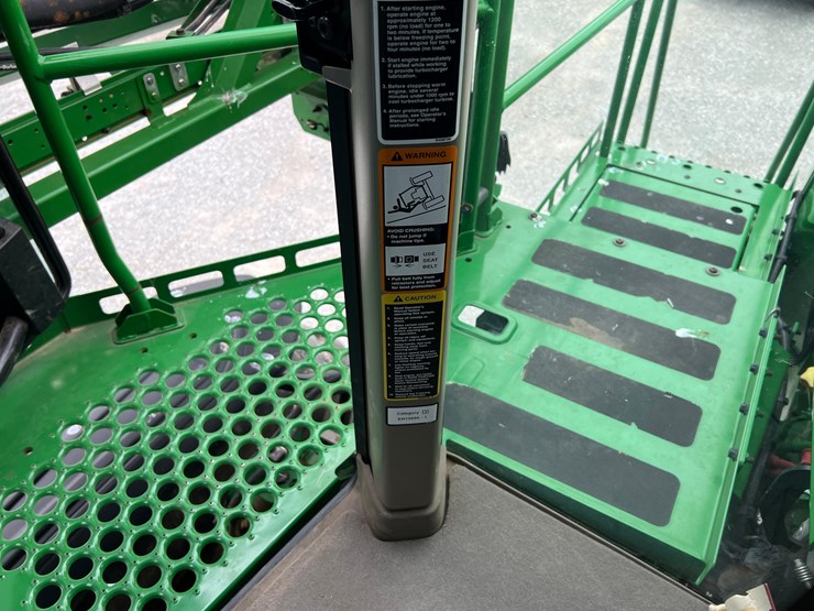 john-deere-412r-image-99