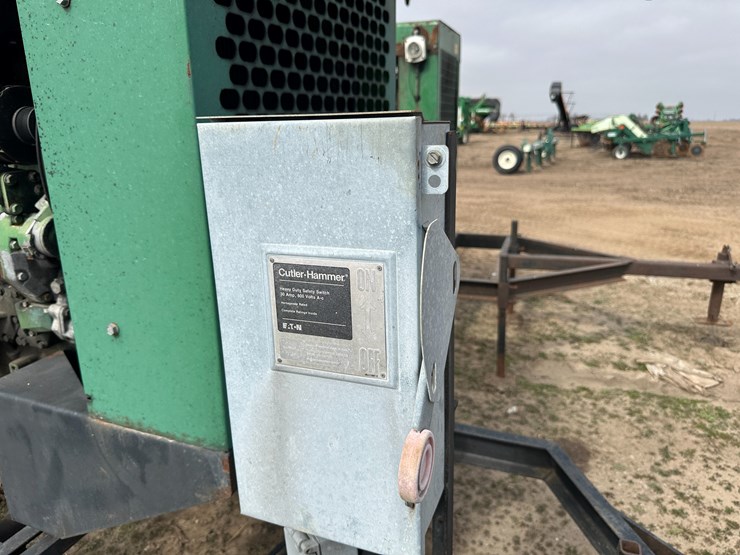 john-deere-4045t-image-10