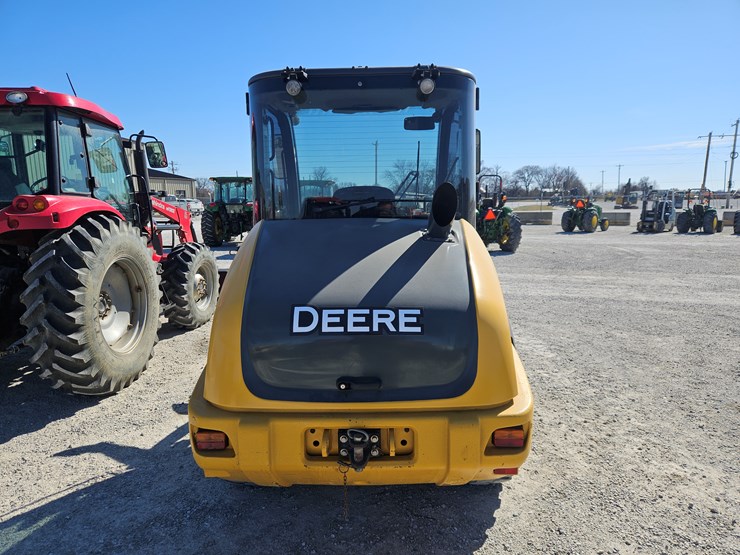 2013-deere-204k-image-9