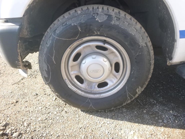 2011-ford-f250-image-15