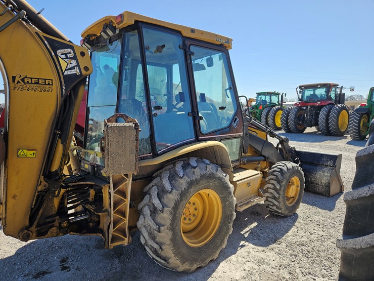 2004-caterpillar-420d-image-24