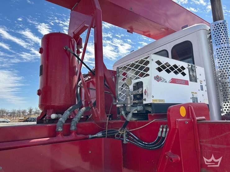 2015-kenworth-t880-image-41