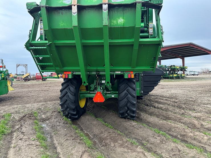 2021-john-deere-cp690-image-18