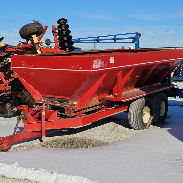 #205379 • Chandler Litter Spreader