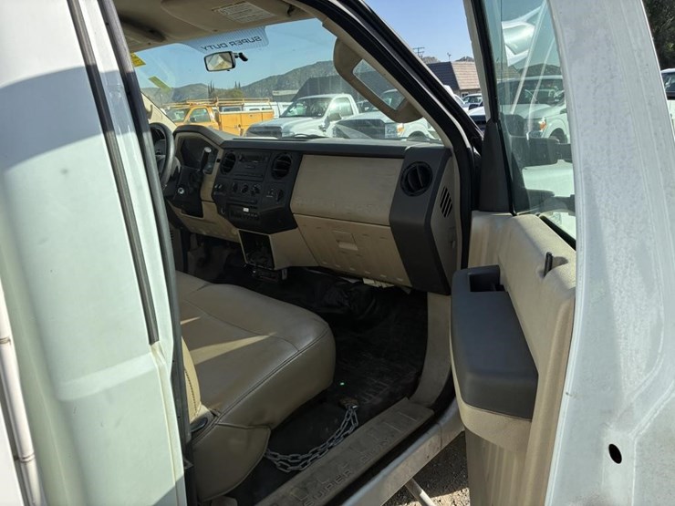 2008-ford-f350-image-12