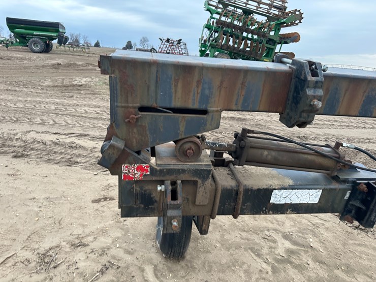 #38850-•-38'-yetter-toolbar-image-20