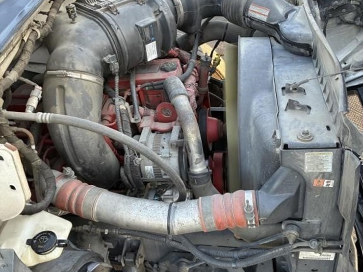 2012-ford-f650-image-7