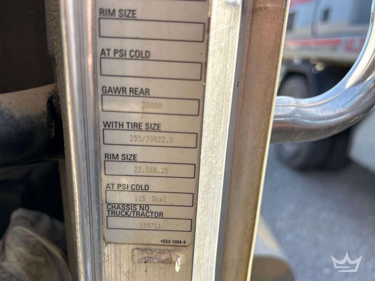 2012-peterbilt-337-image-39